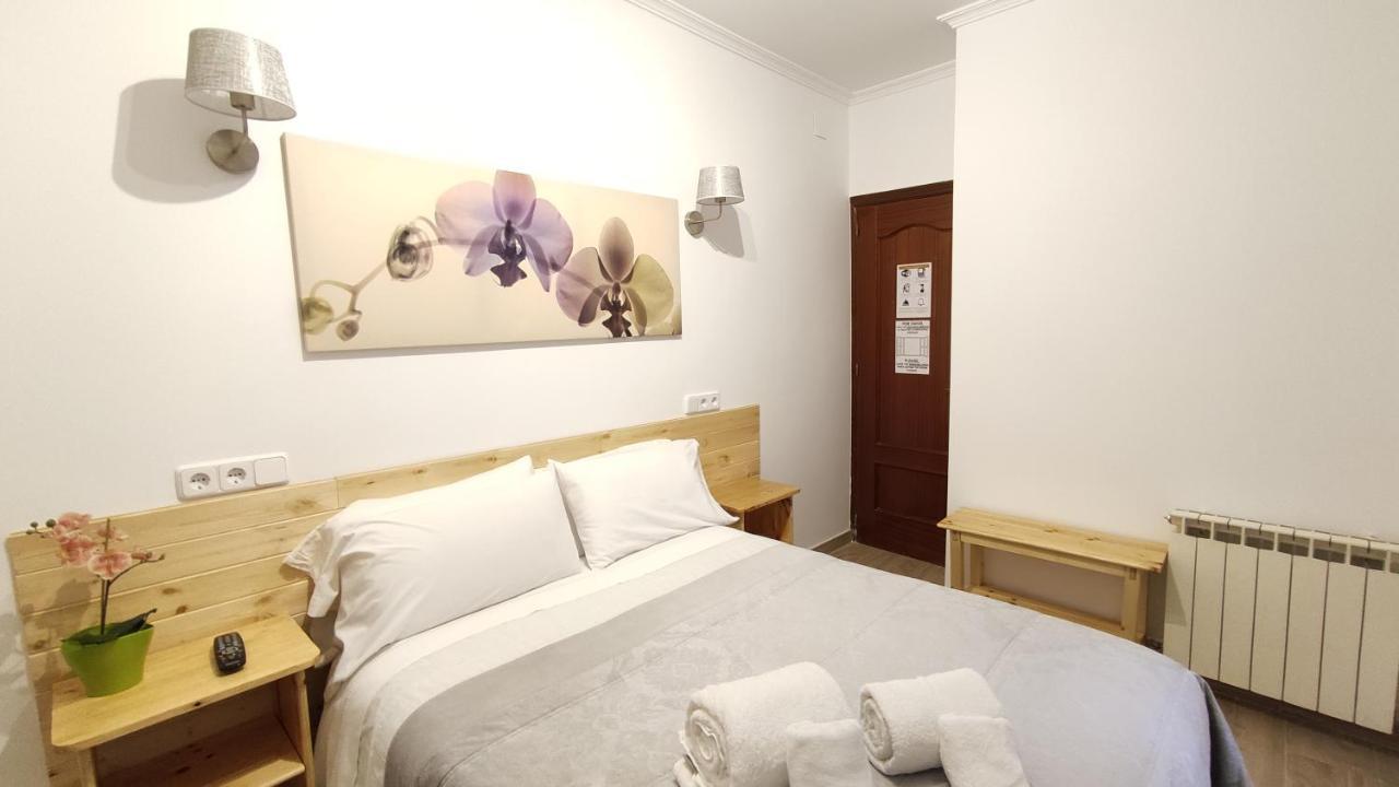 Hostal Aliste Madrid Ngoại thất bức ảnh