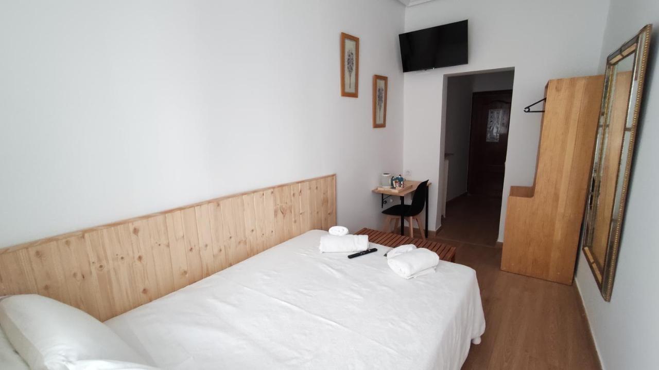 Hostal Aliste Madrid Ngoại thất bức ảnh