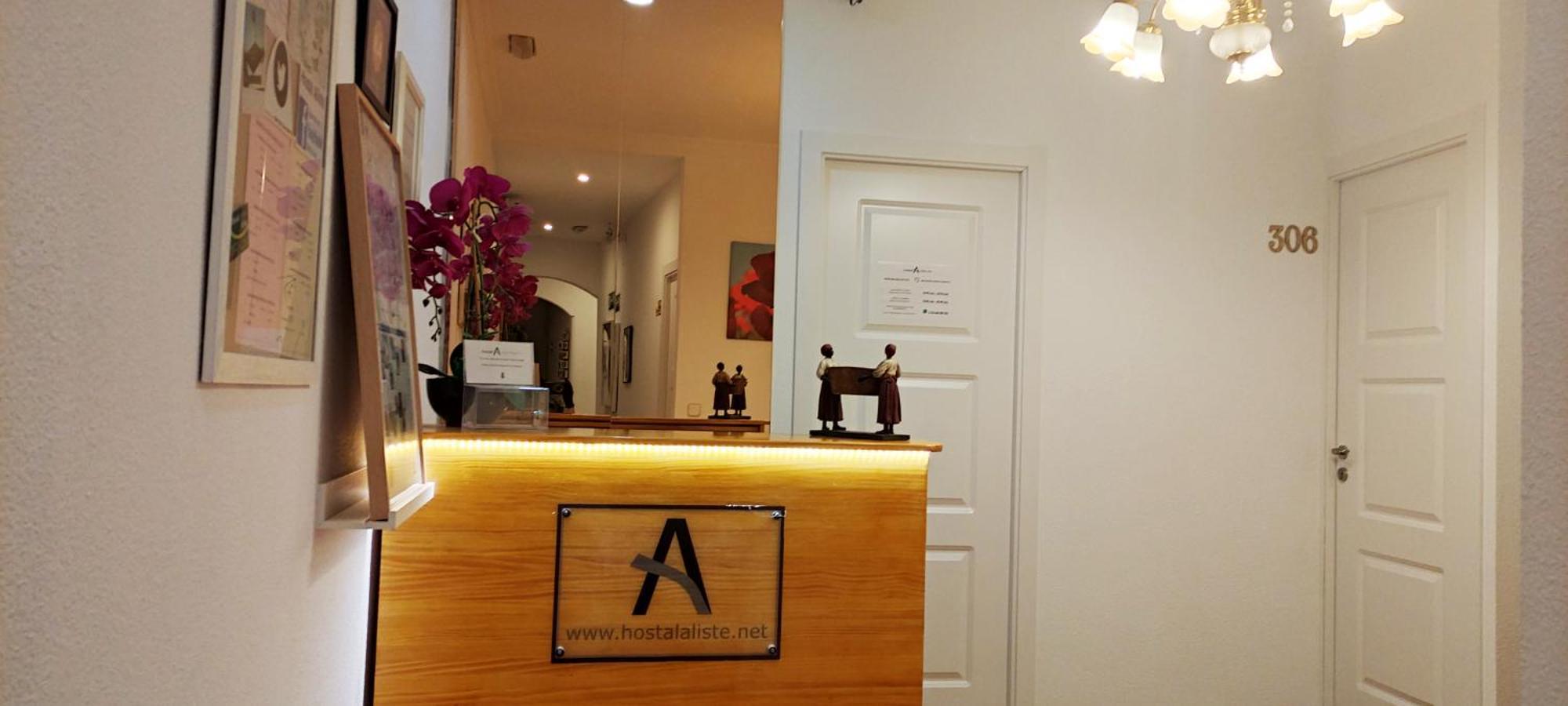 Hostal Aliste Madrid Ngoại thất bức ảnh