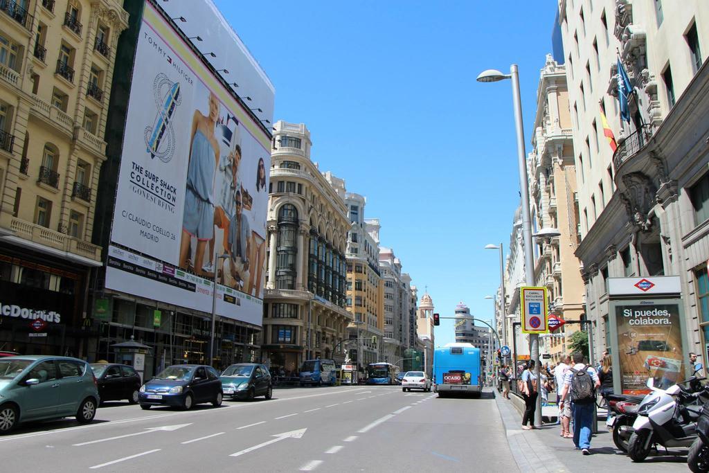 Hostal Aliste Madrid Ngoại thất bức ảnh